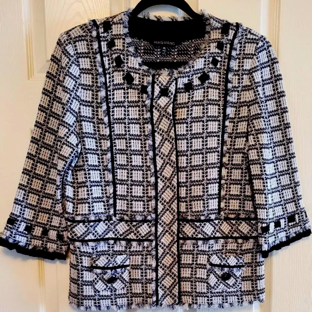 Ming Wang Woman's Jacket, Size PL, 3/4 Sleeve, Black & White w/Black Detail